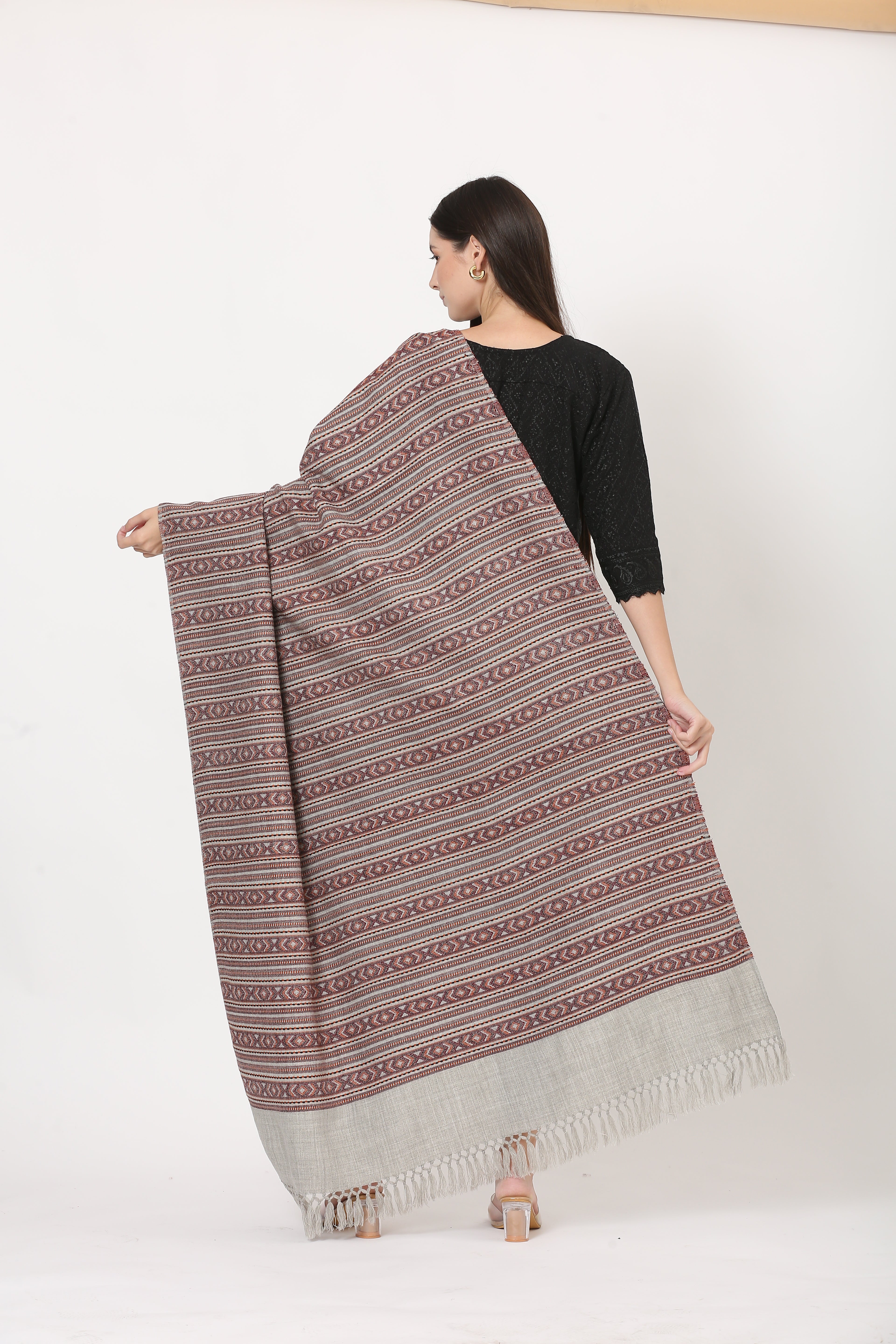 naga retro weave shawl