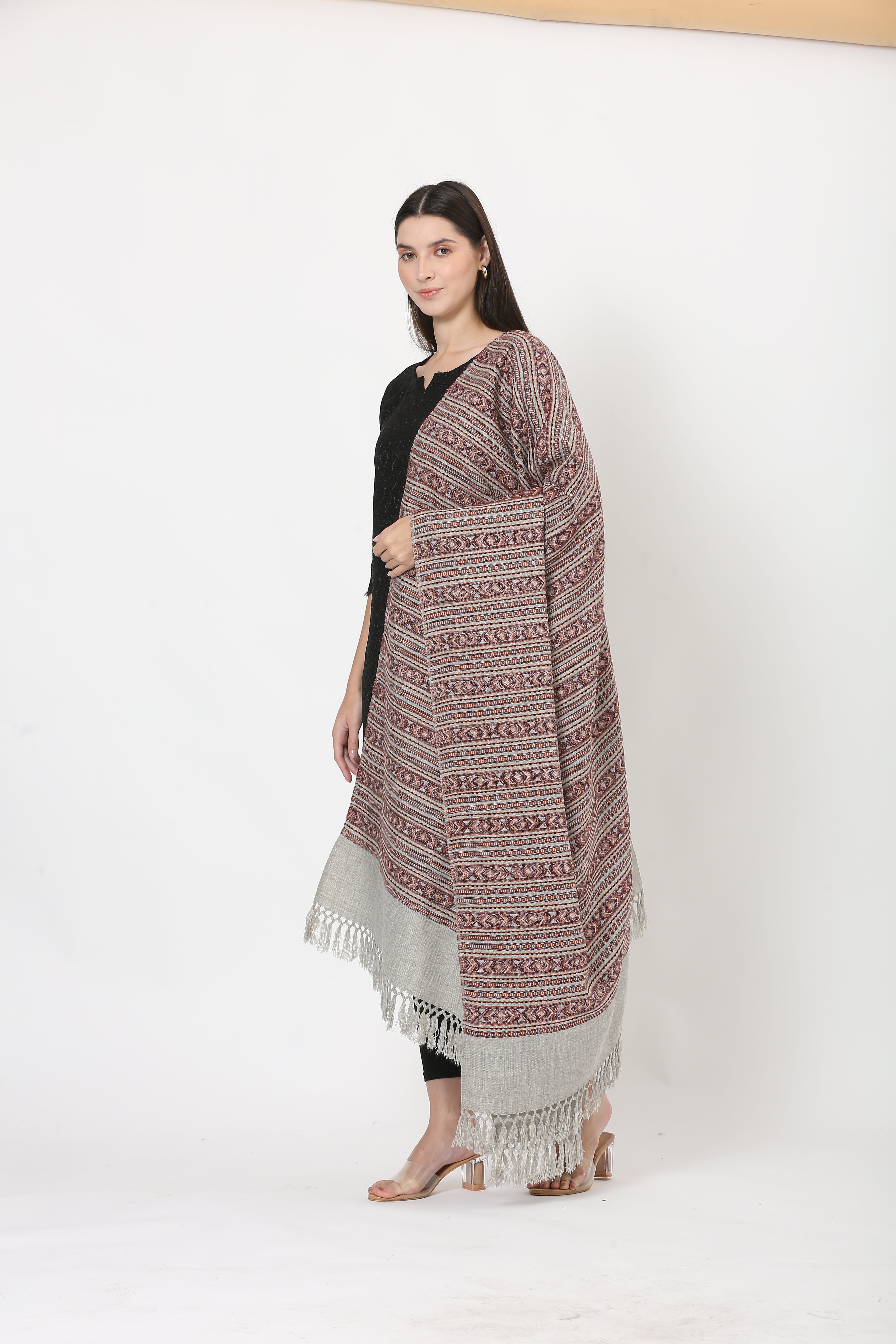 naga retro weave shawl