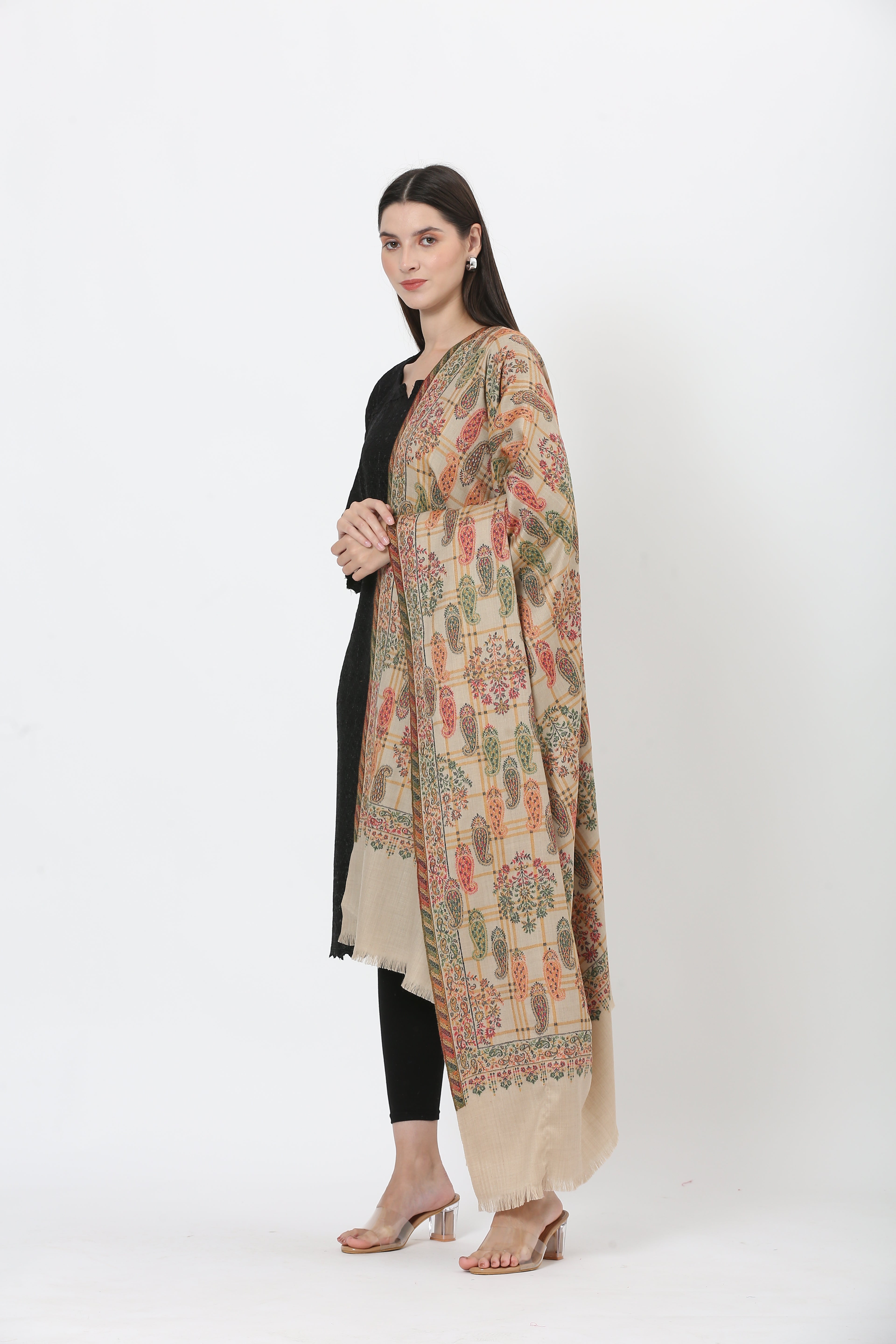 fine woolen kani weave shawl