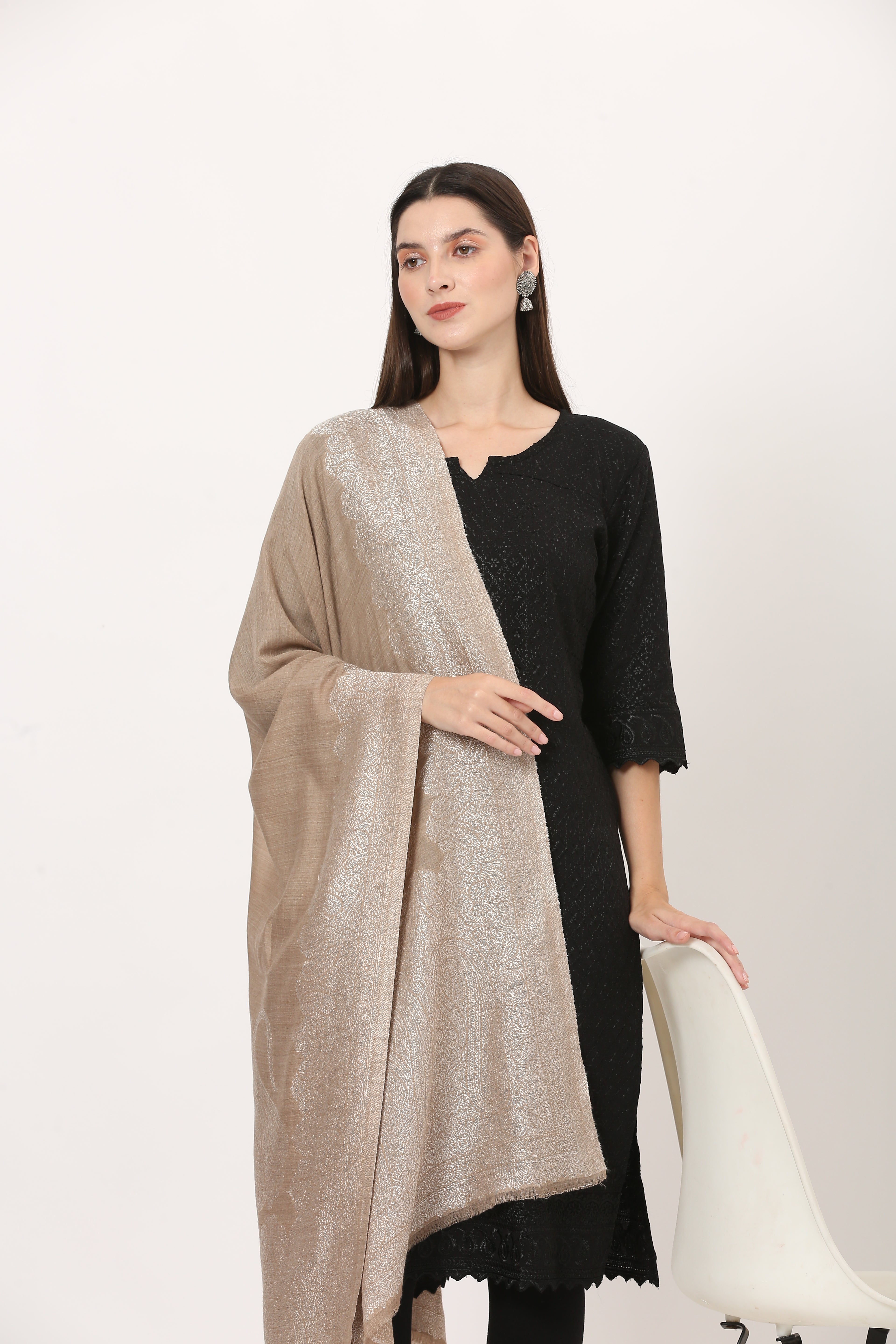 sober fine woolen stole