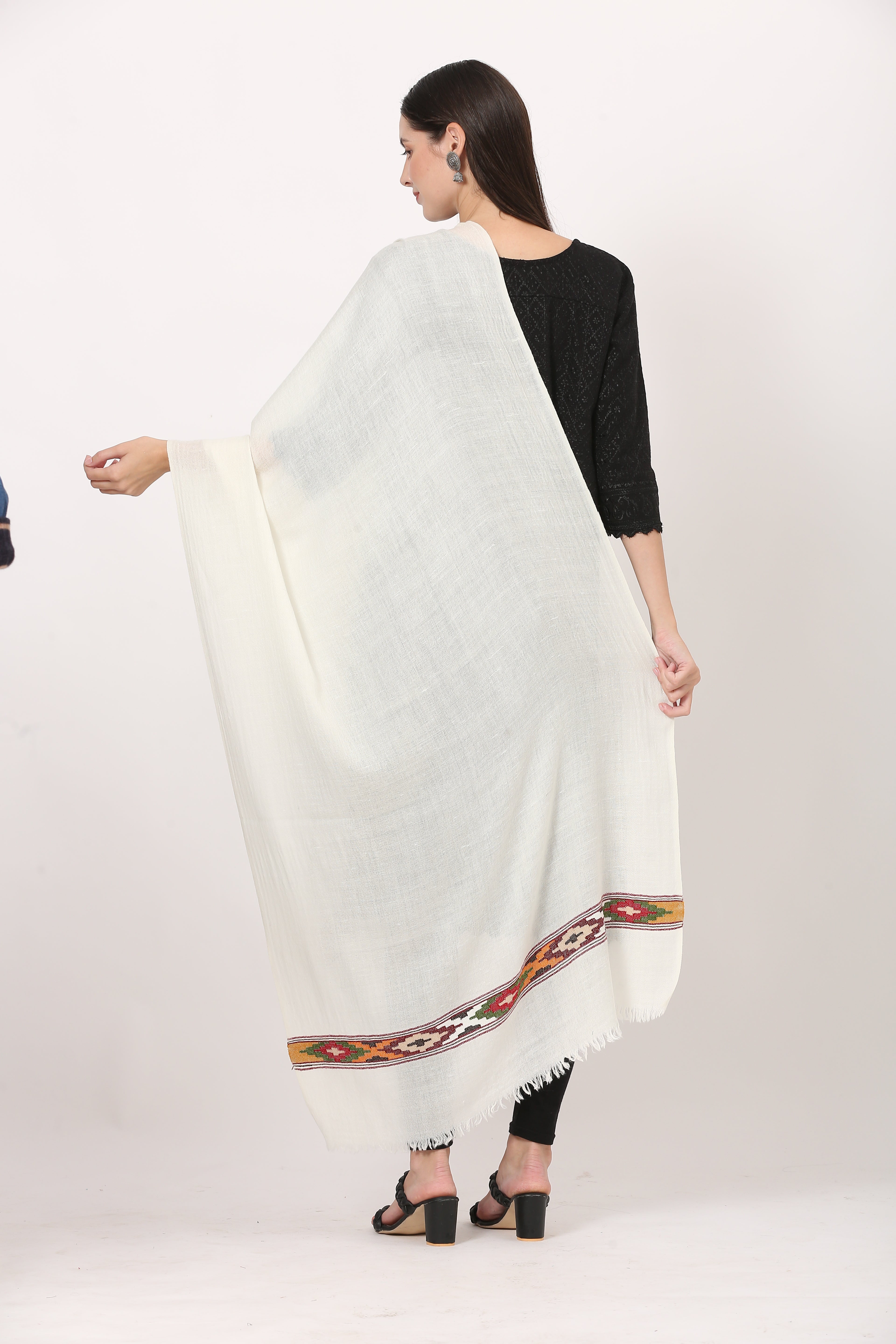Angorra pashmina hand weaved stole