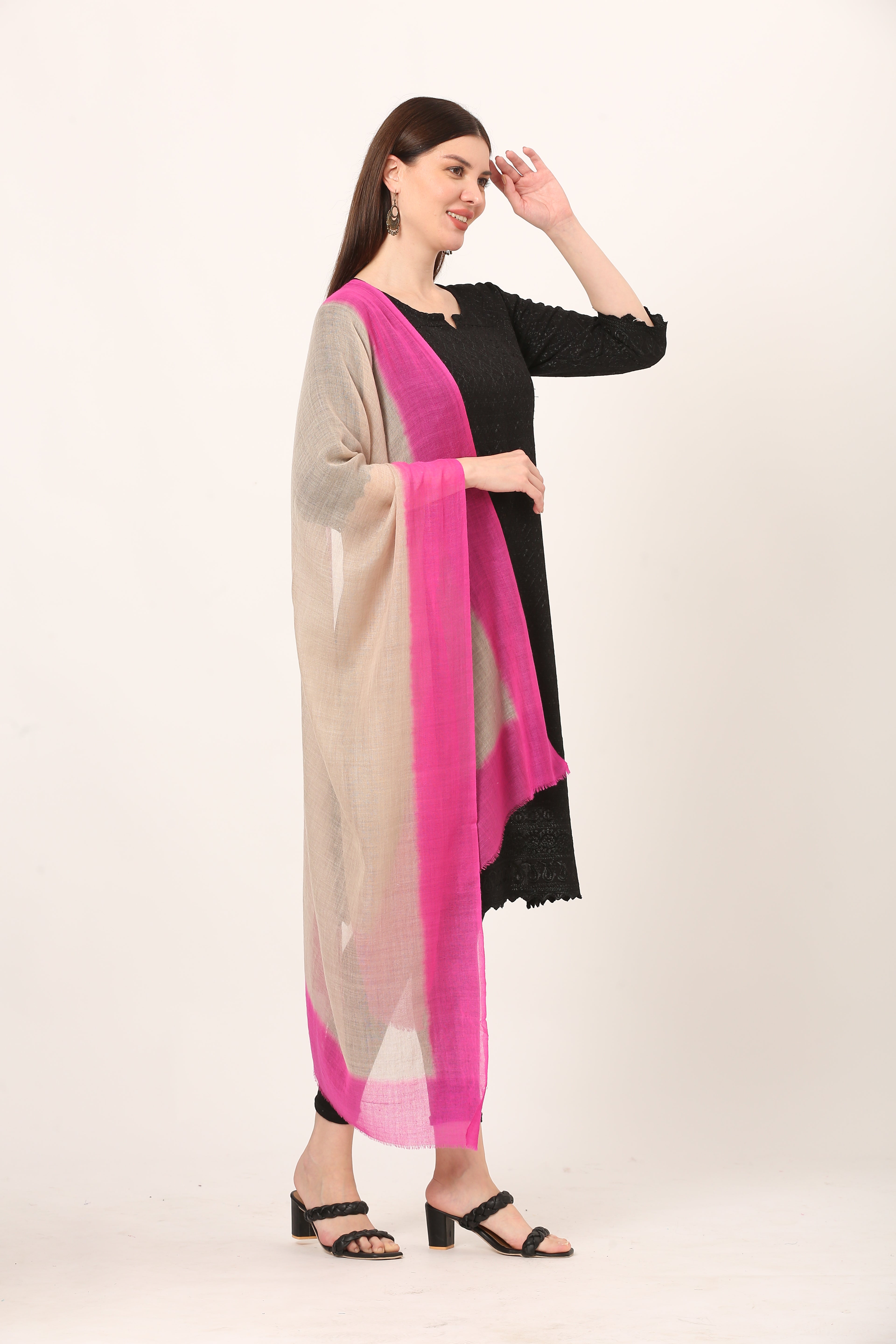 lite woolen dyed stole