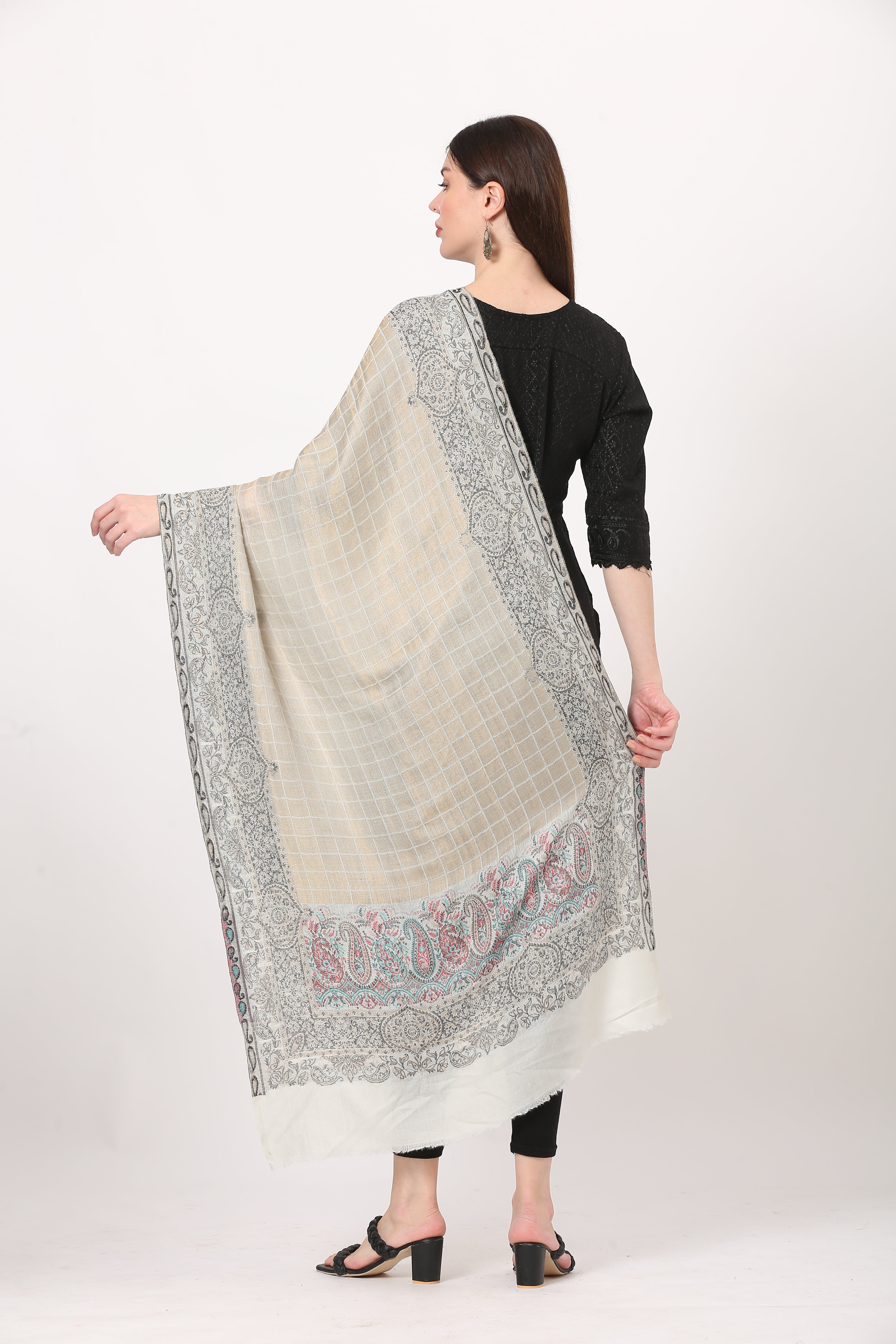 kani zari stole