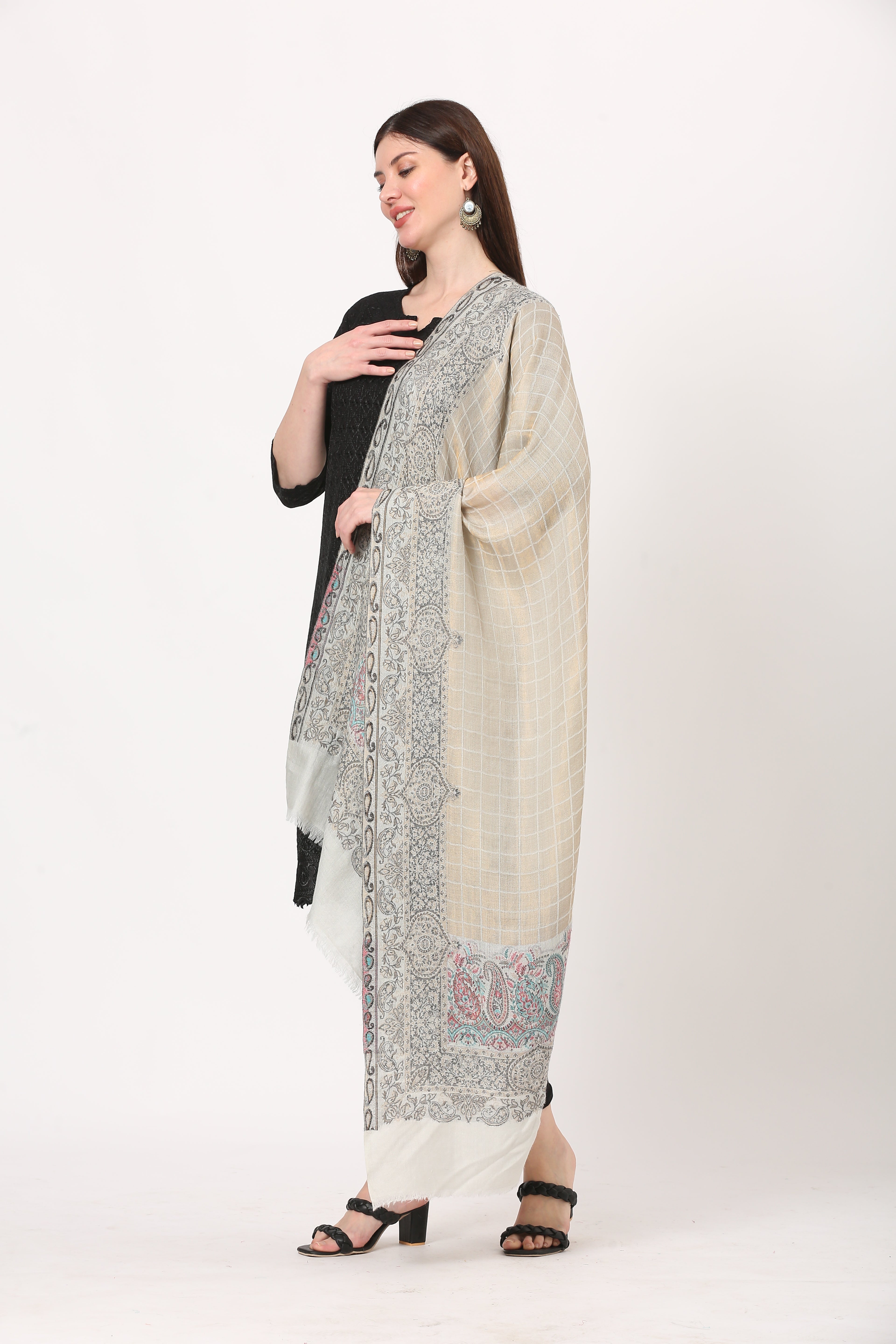 kani zari stole