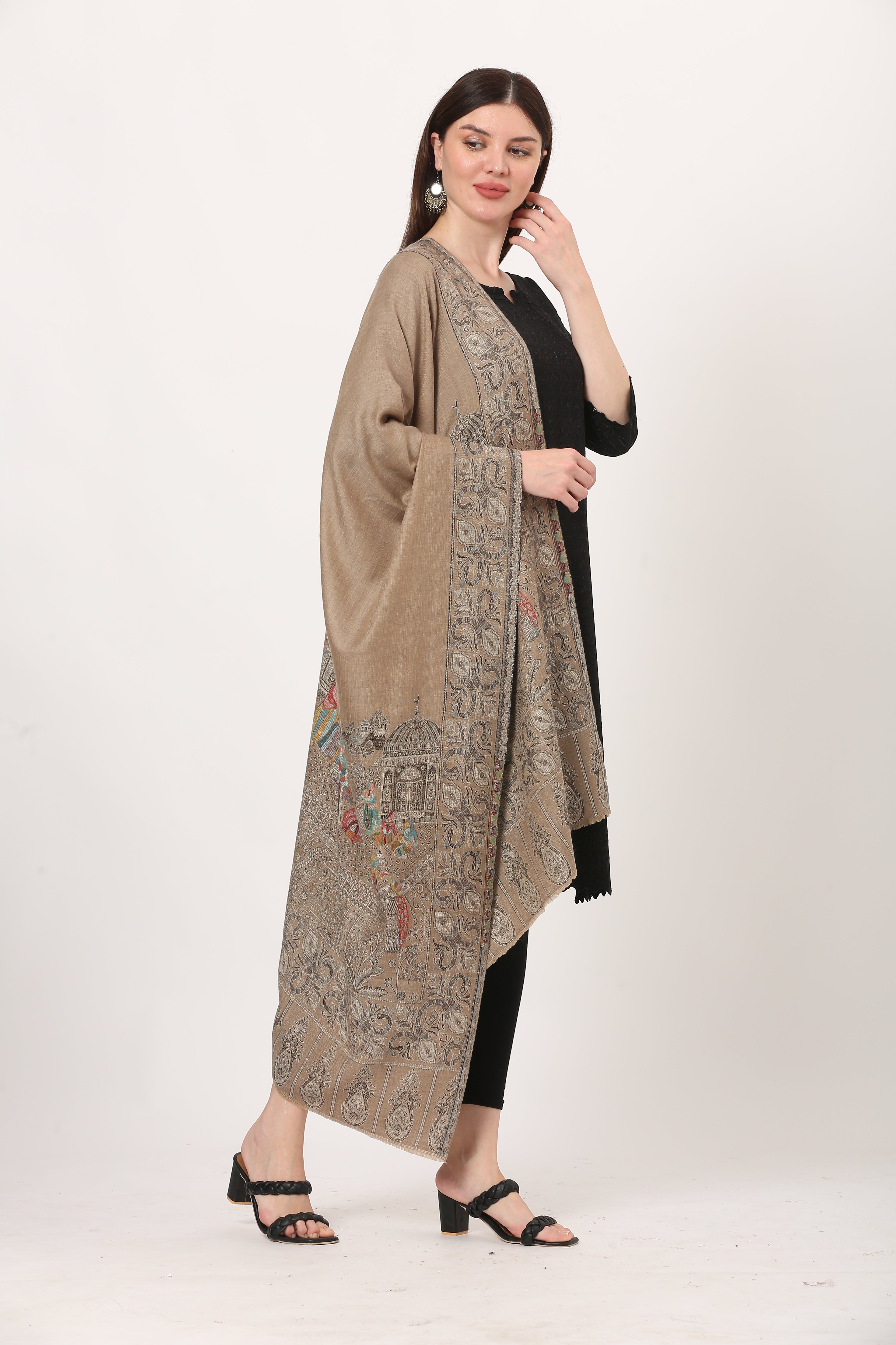 kani medieval palla stole