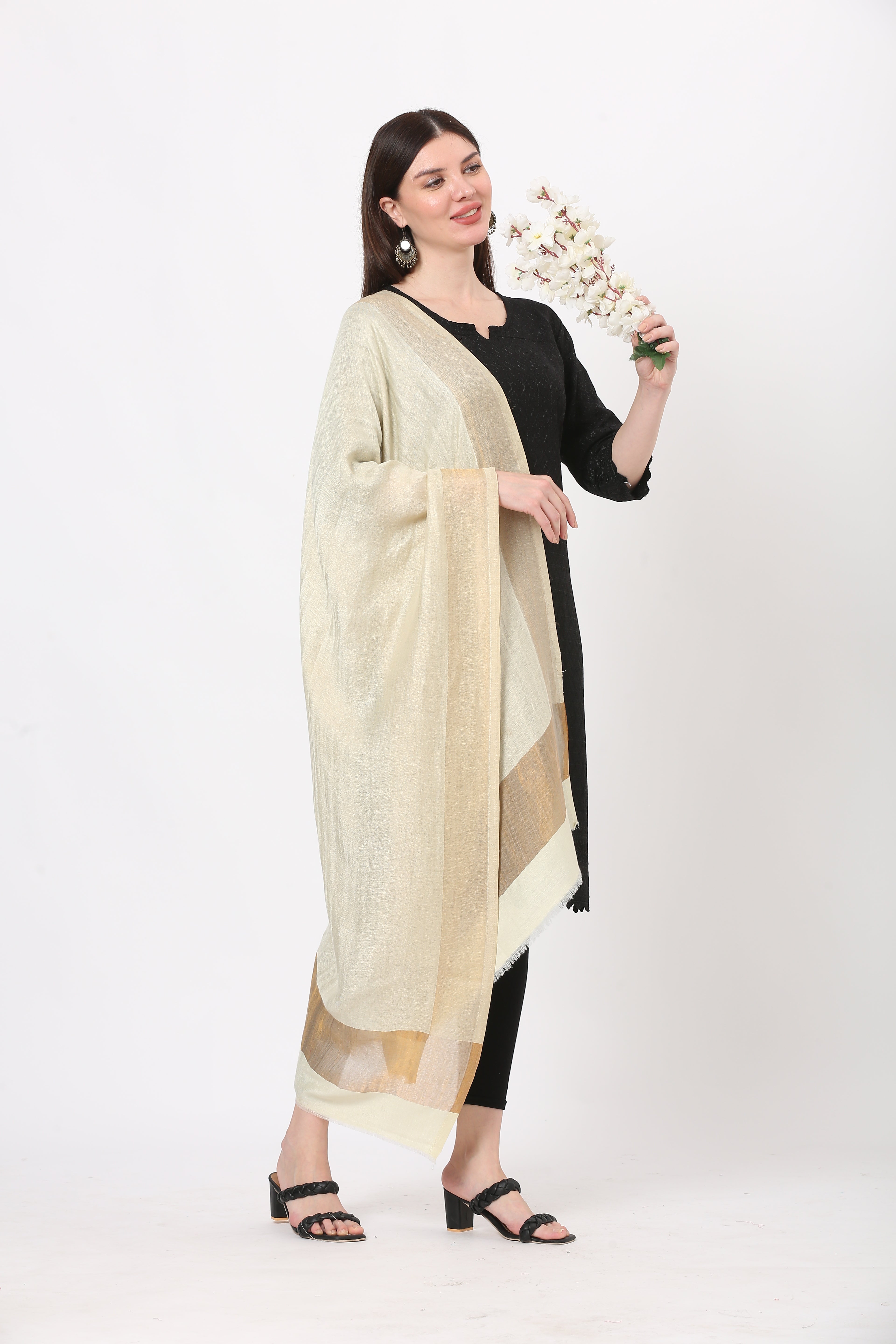 zari lite wool stole