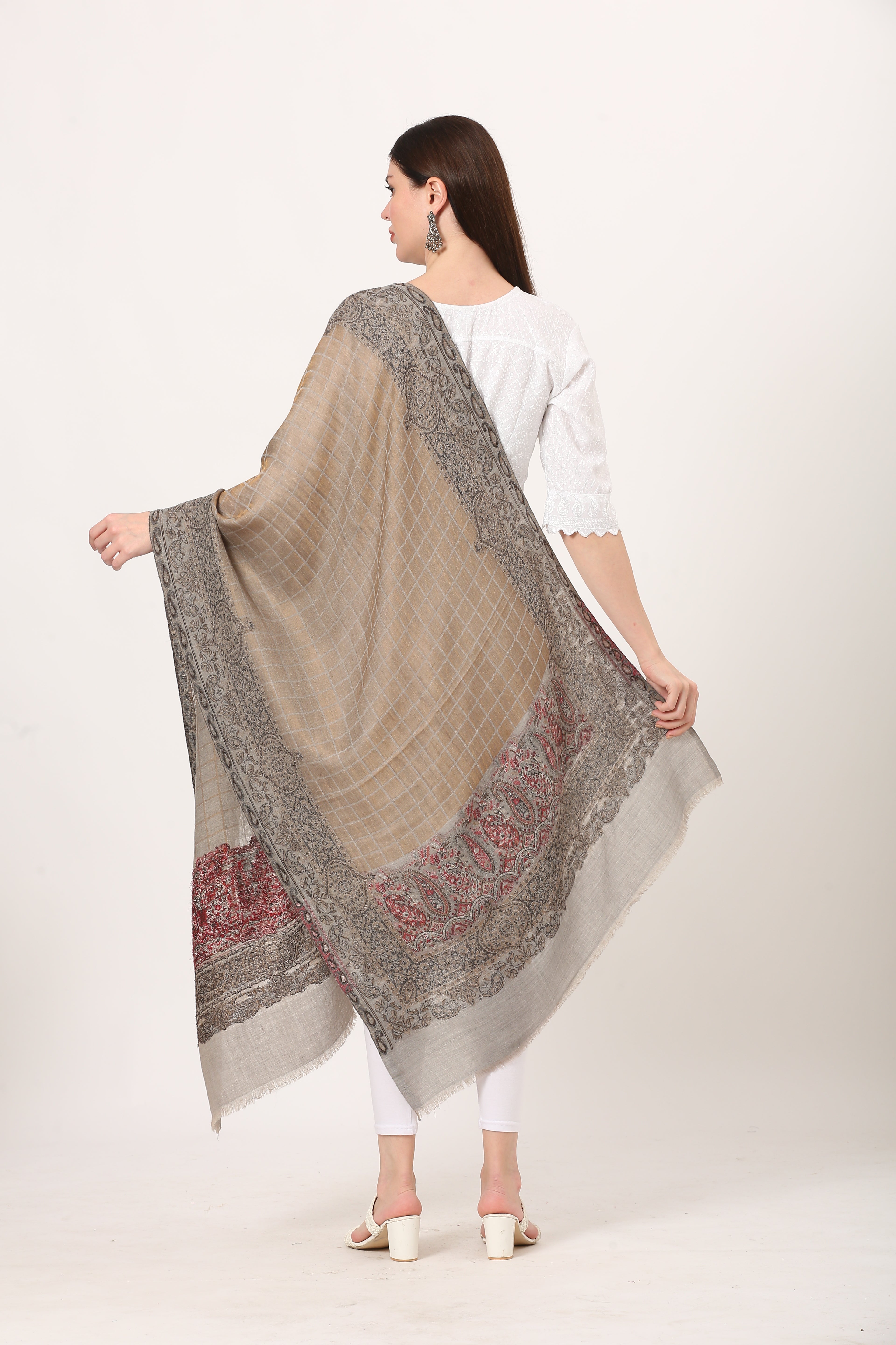 kani zari stole