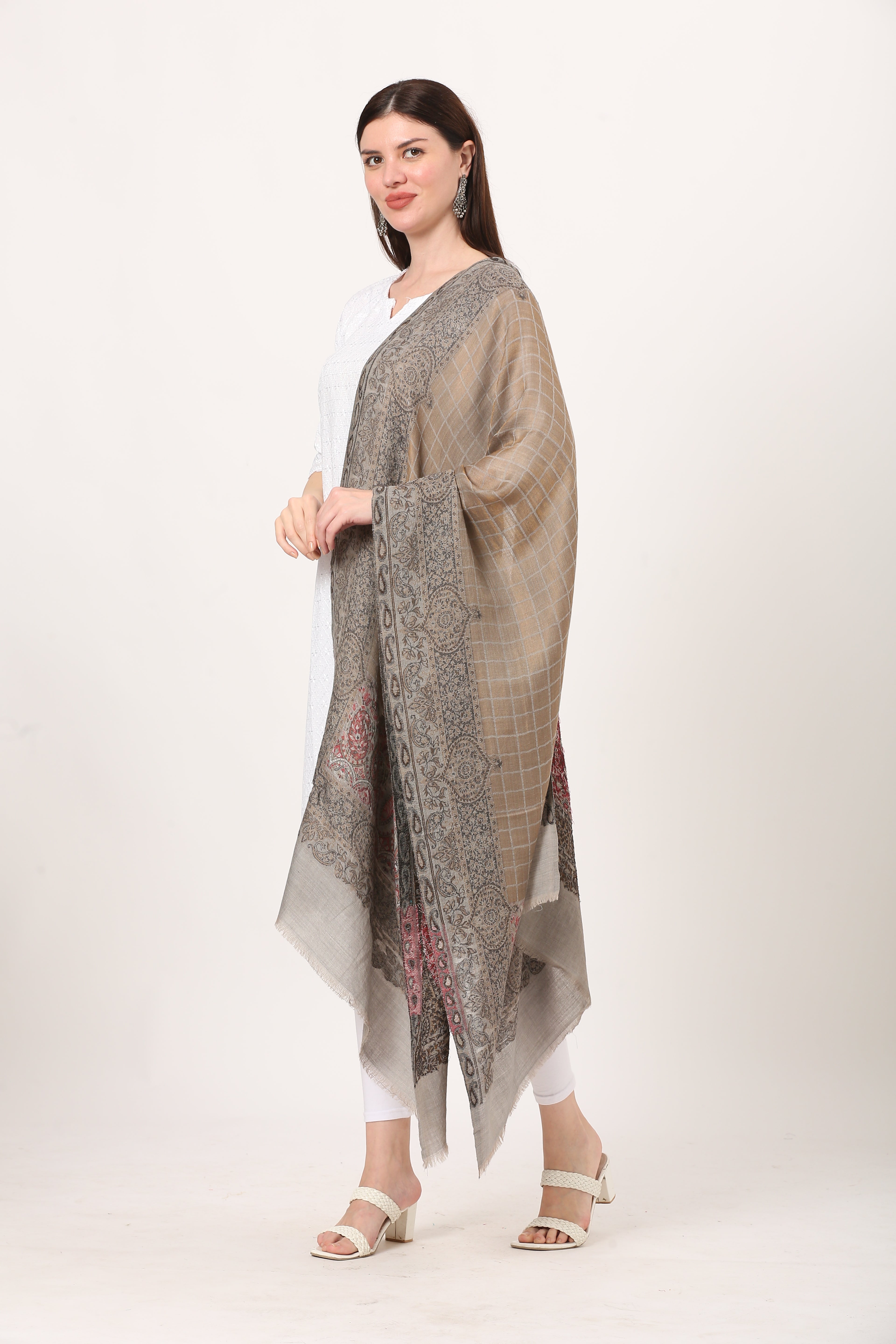 kani zari stole