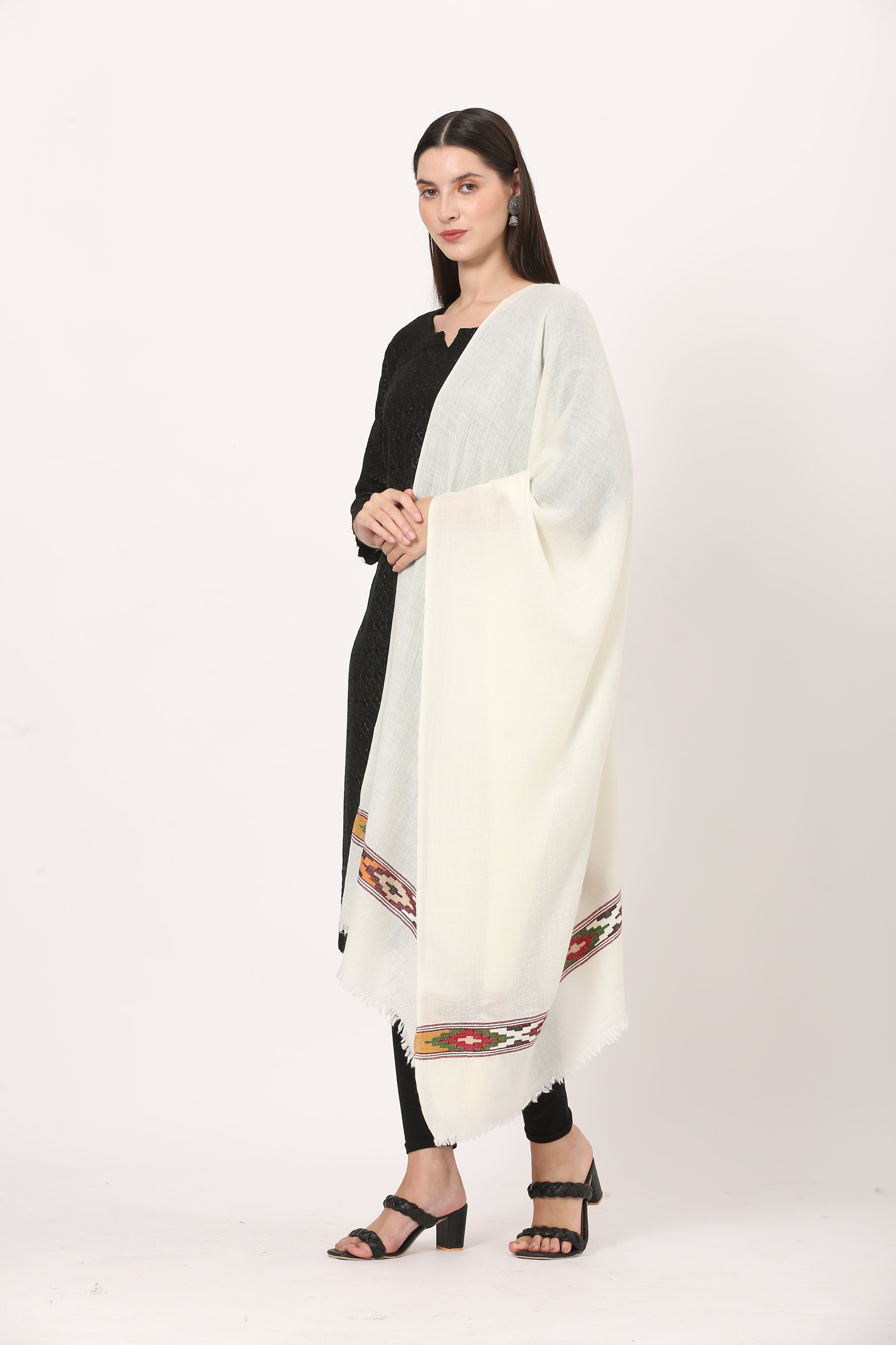 Angorra pashmina hand weaved stole
