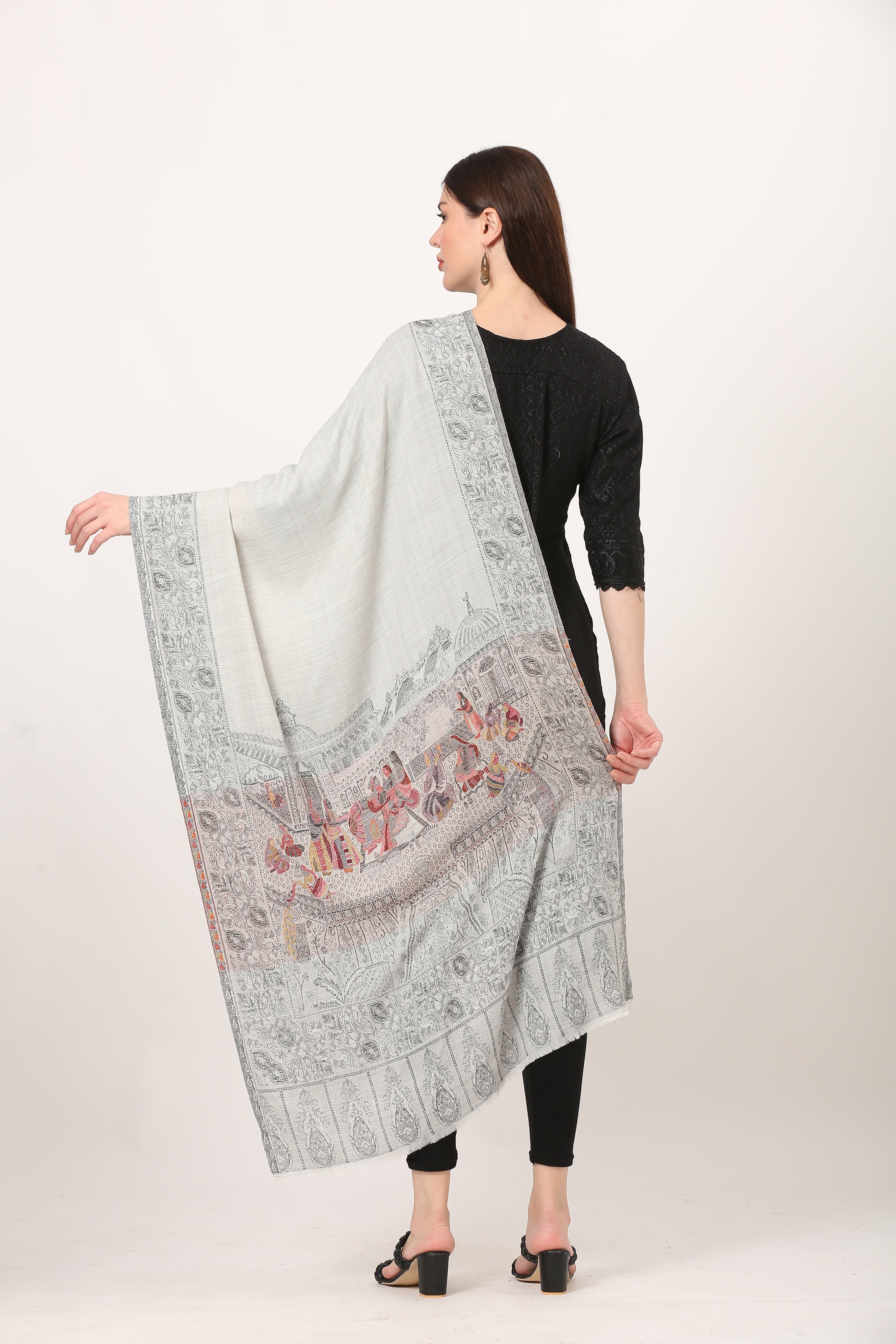 kani medieval palla stole