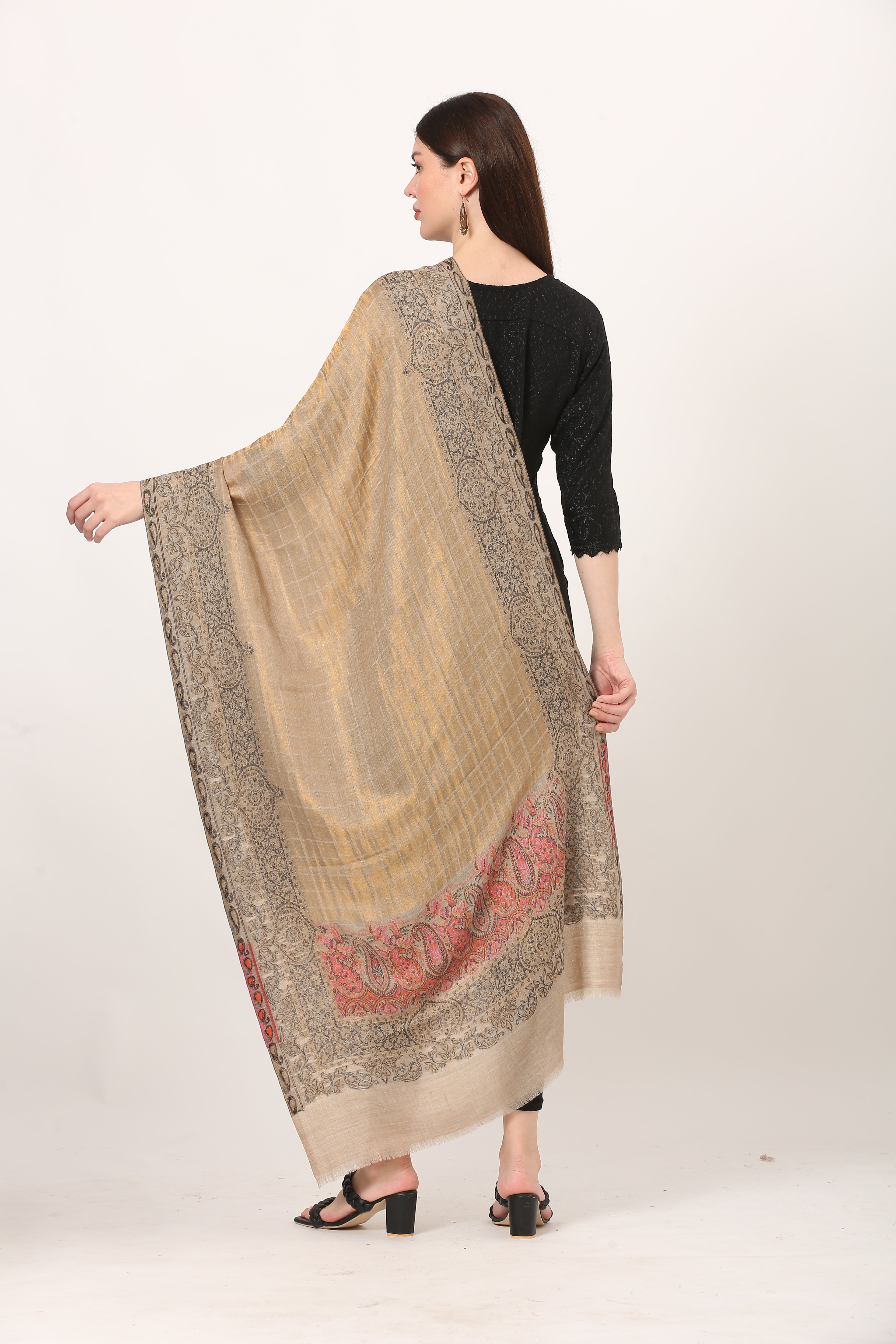 kani zari stole