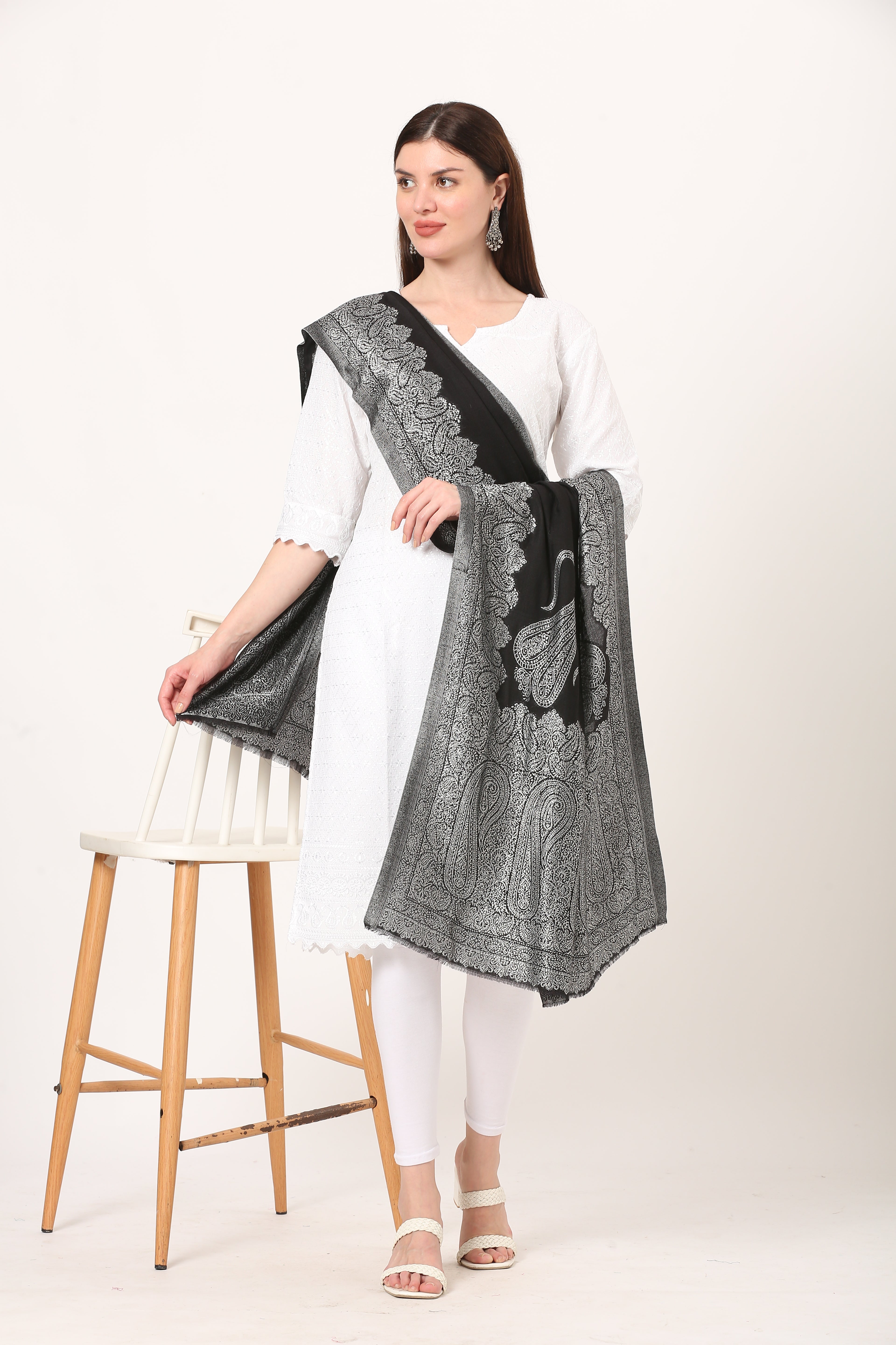 sober fine woolen stole