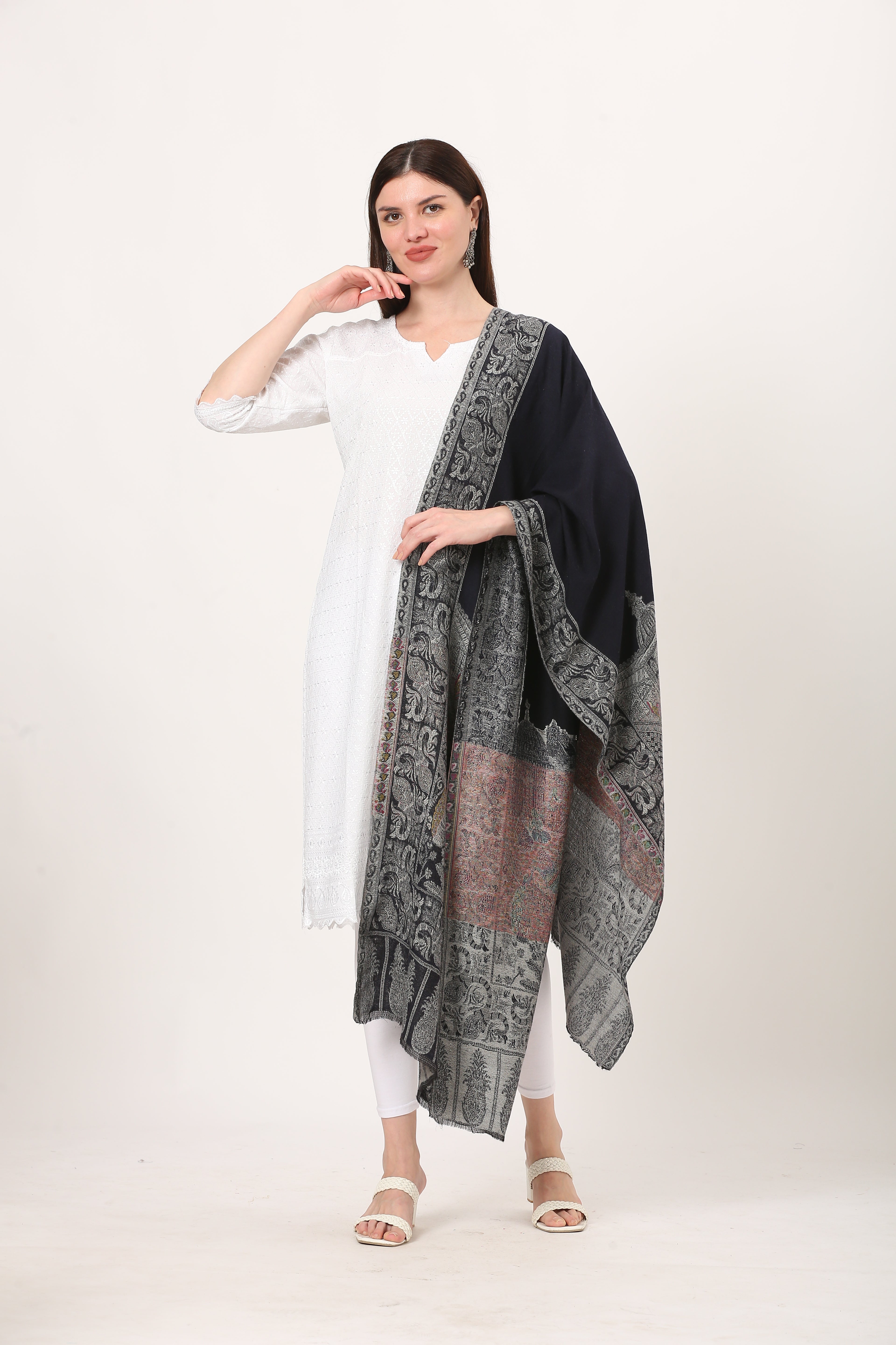 kani medieval palla stole