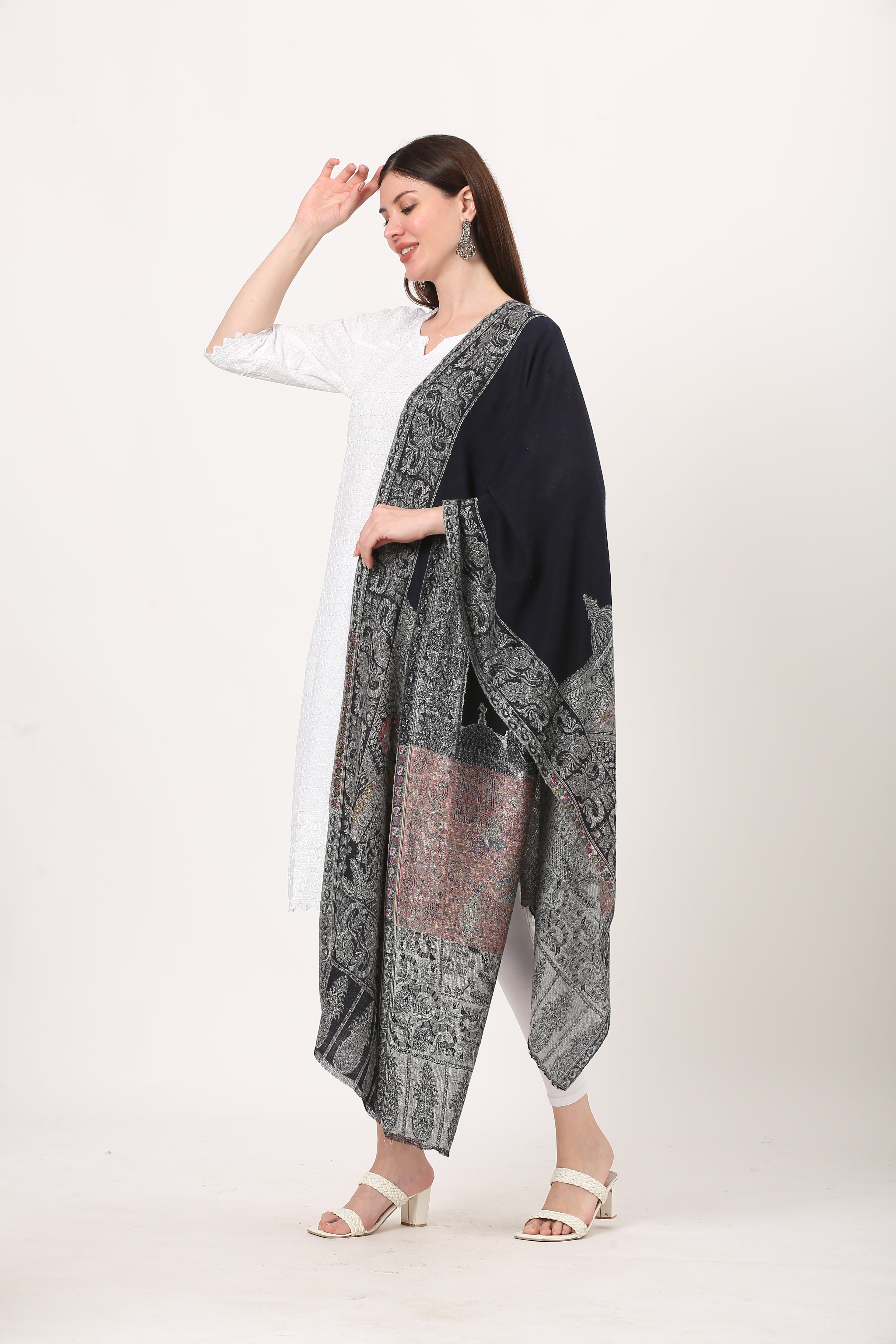 kani medieval palla stole