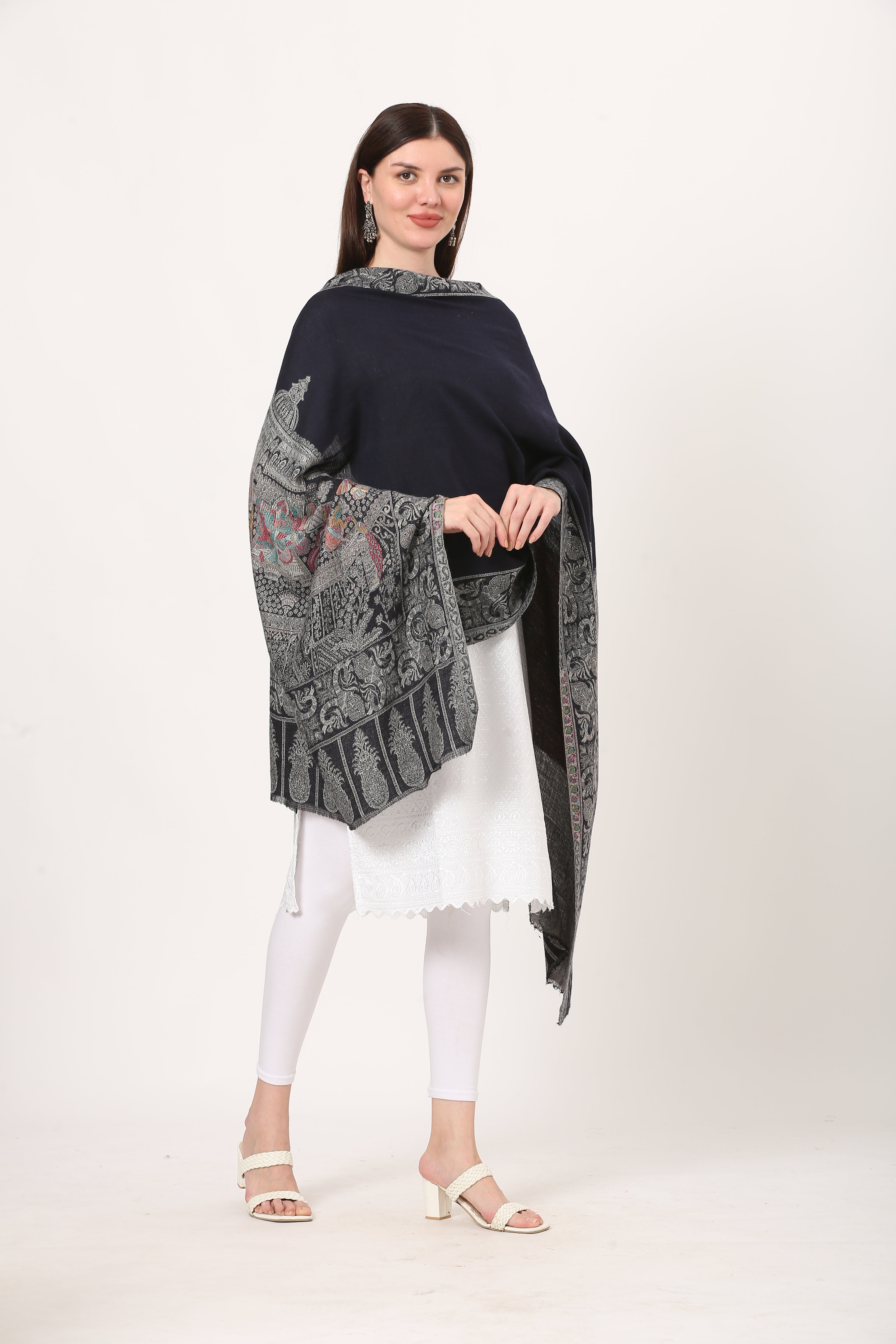 kani medieval palla stole